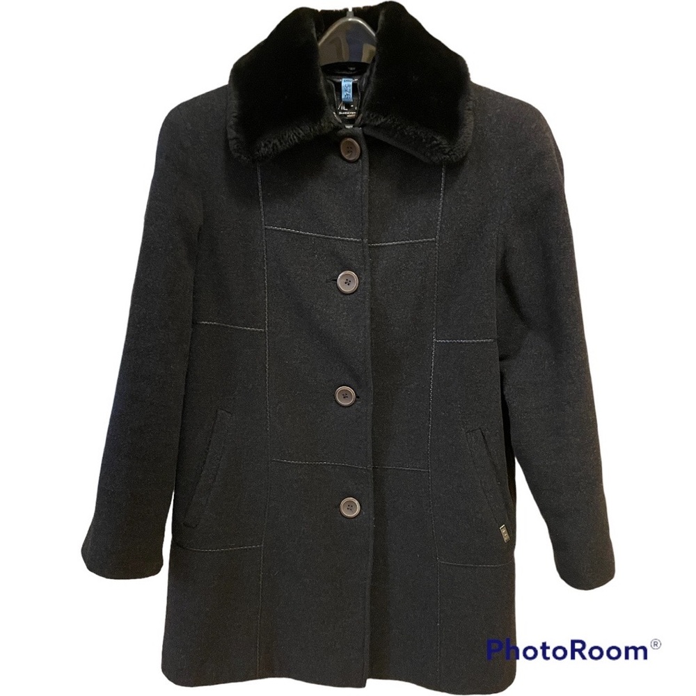 Deluxe Wool&Cashmere black Coat. Designed by ME-JAY, Montreal Canada🇨🇦 Size 6